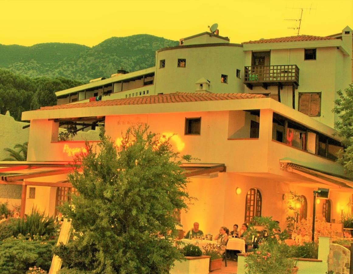 Hotel Pop Cala Gonone Kültér fotó